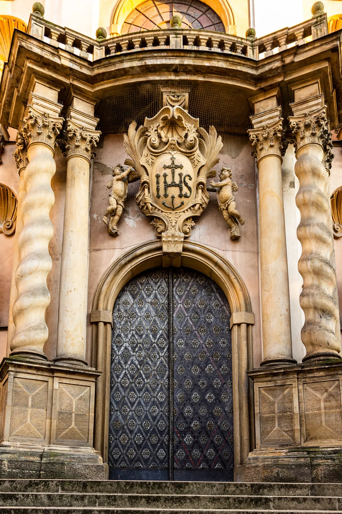 Minorite Monastery Complex Guide: 10 Best Things to See