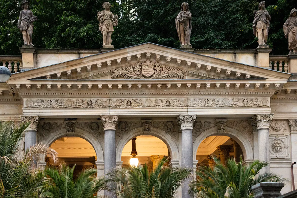 Vřídlo Colonnade Opening Hours and Entrance Fees Guide