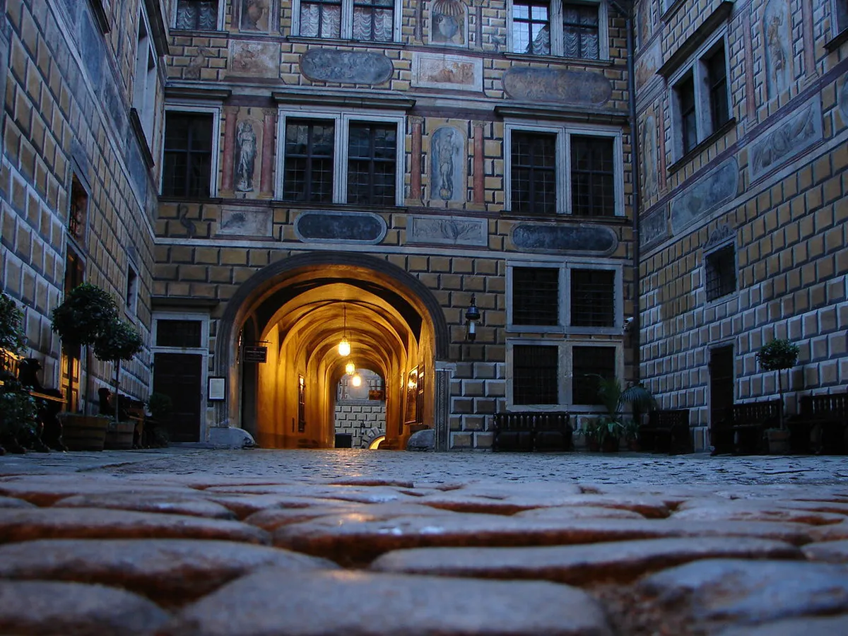 Cesky Krumlov Day Trip Guide: The Best 2026 Itinerary