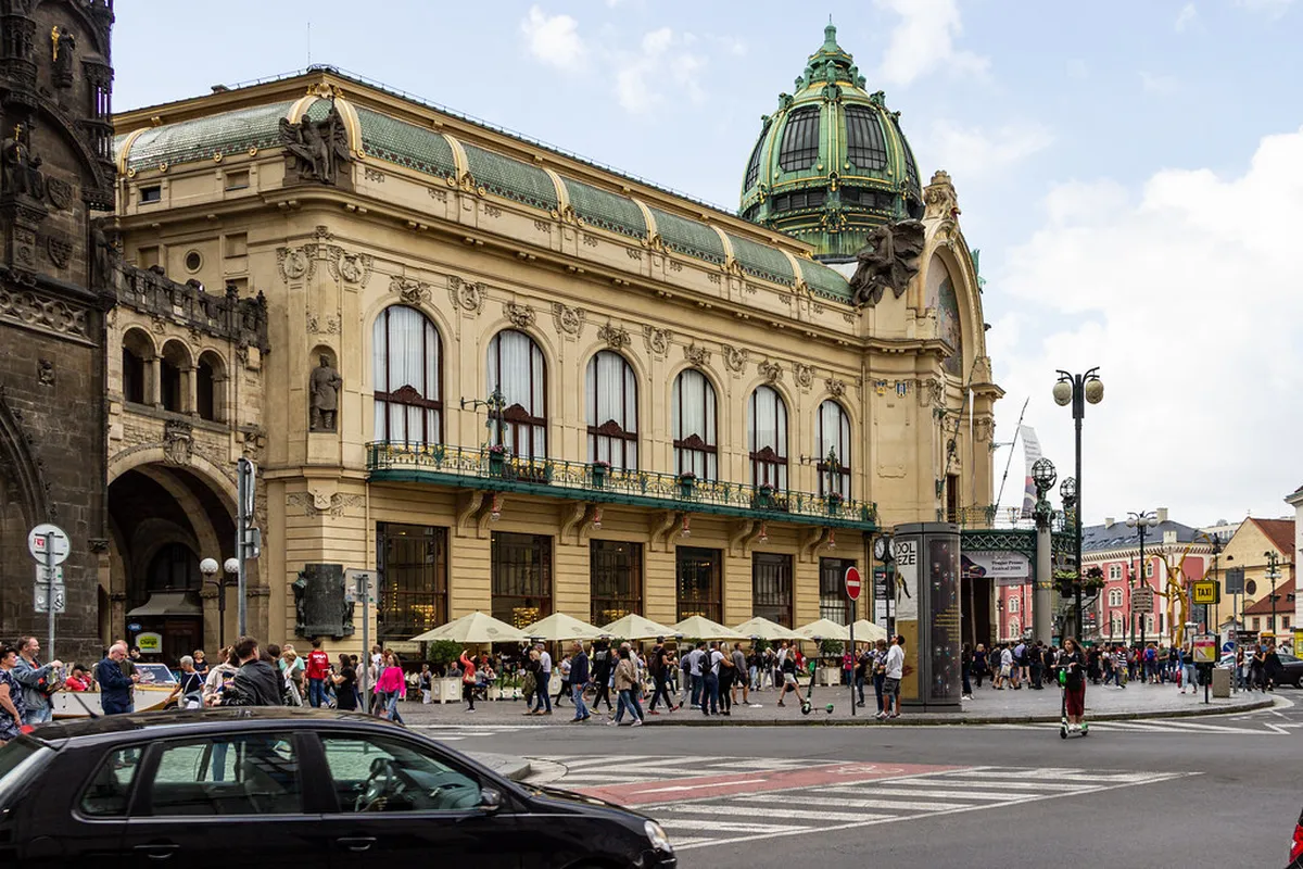 Petrin Hill Attractions Guide: Explore Prague’s Best Views