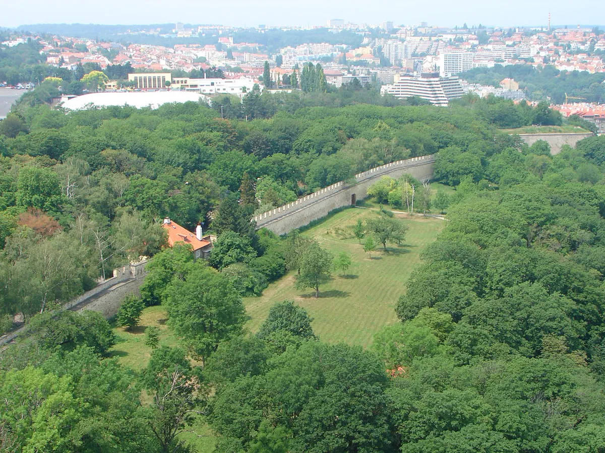 11 Best Petrin Hill Scenic Walks in Prague (2026 Guide)